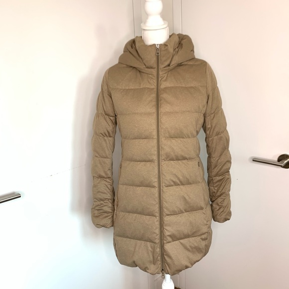 Uniqlo puffer coat - Picture 3 of 5